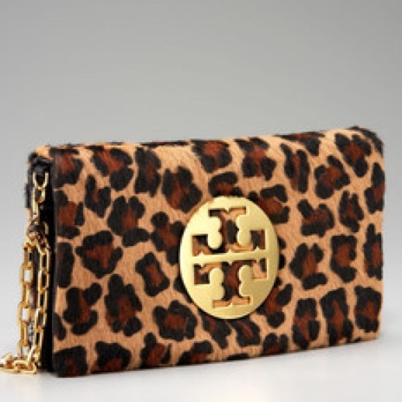 tory burch leopard wallet